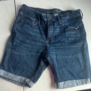 Women Universal Thread Light Blue Denim Shorts NWOT